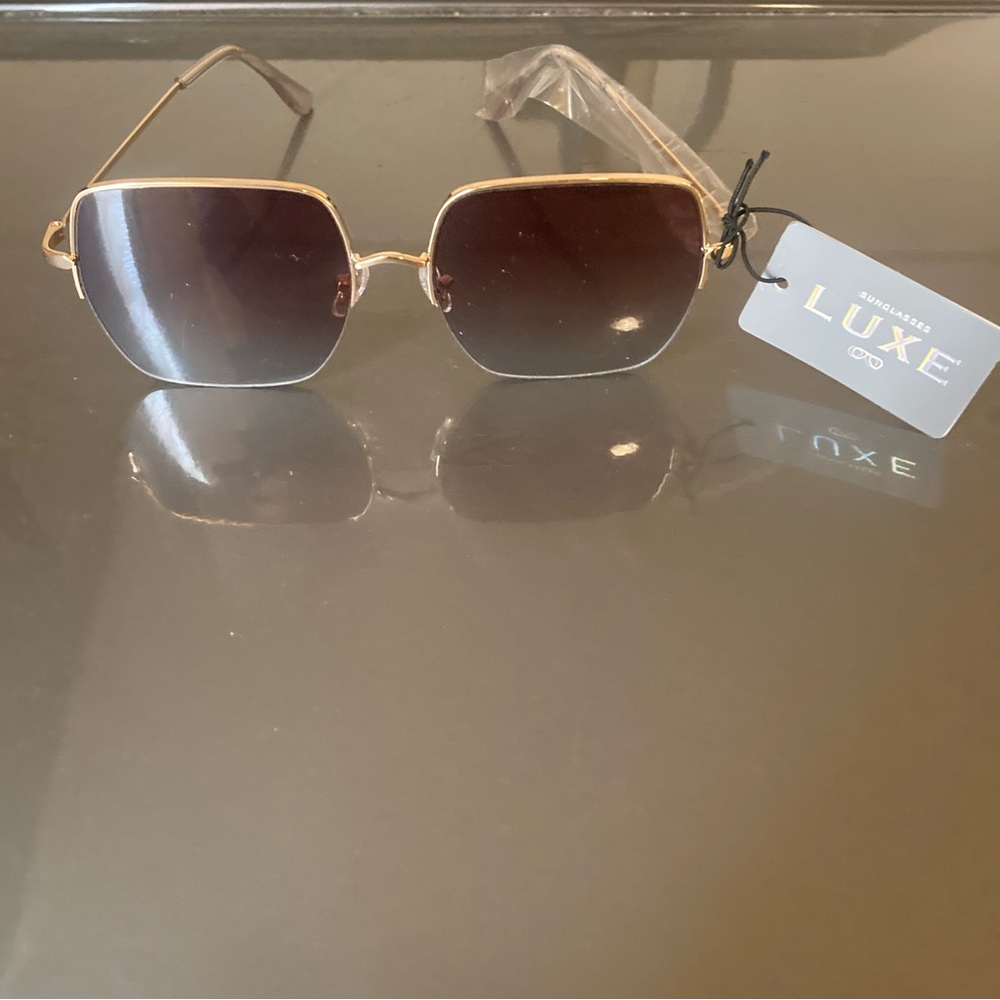 NWT Luxe Sunglasses Black 🕶️